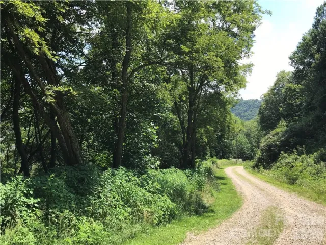 Lot #39 Ridge Top Circle