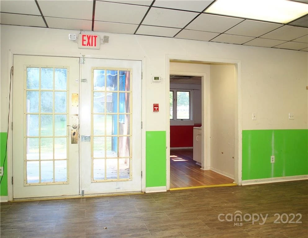 1521 Sulphur Springs Road - Photo 26