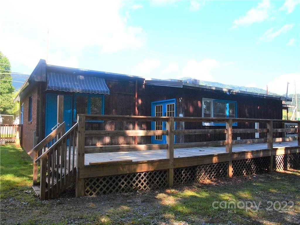 1521 Sulphur Springs Road - Photo 38
