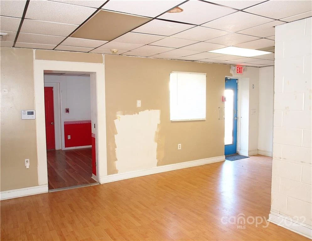 1521 Sulphur Springs Road - Photo 8