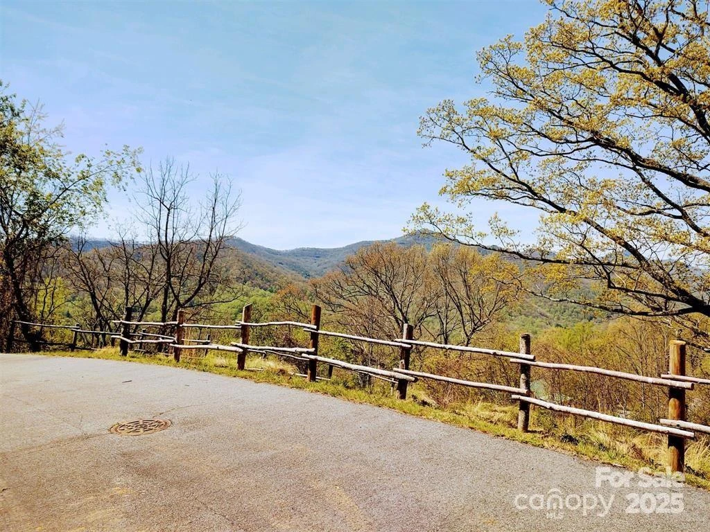 22 Holiday Drive - Photo 4