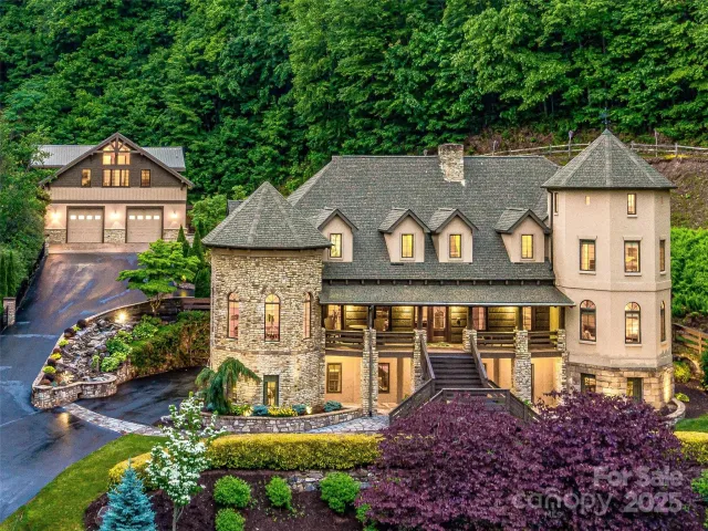202 Emerald Lane, Maggie Valley, NC, 28751