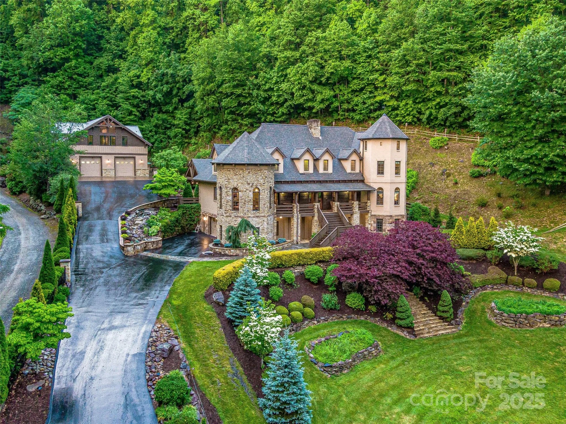 202 Emerald Lane - Photo 4
