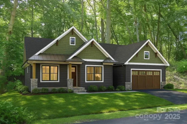 120 Ivywood Lane, Laurel Park, NC, 28739
