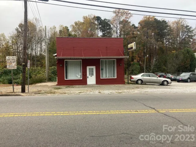 406 East Court Street