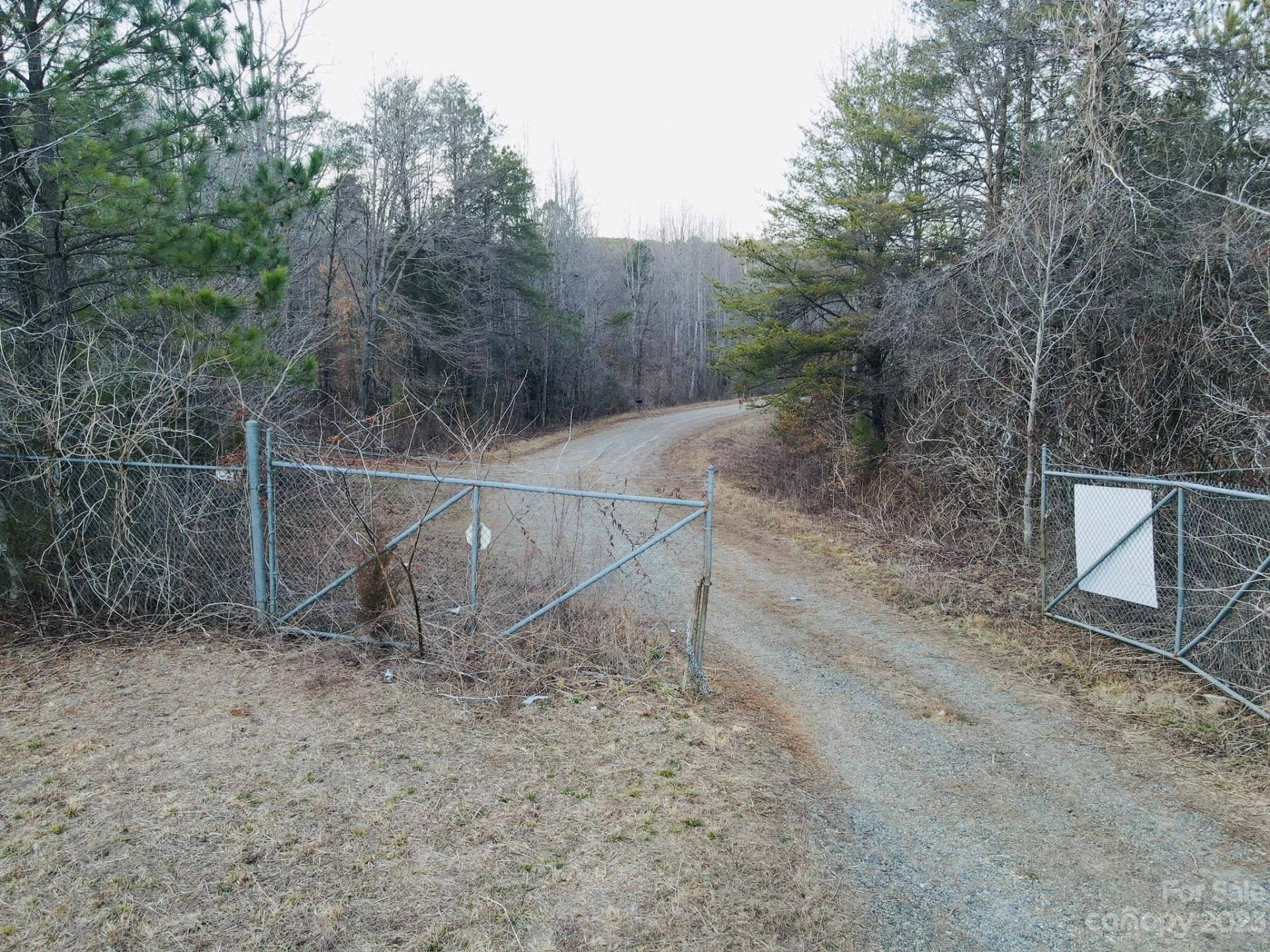 352 Sunnyview Drive - Photo 17