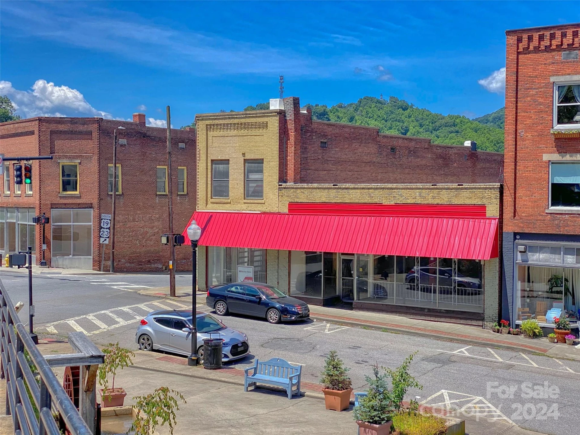 505 Main Street