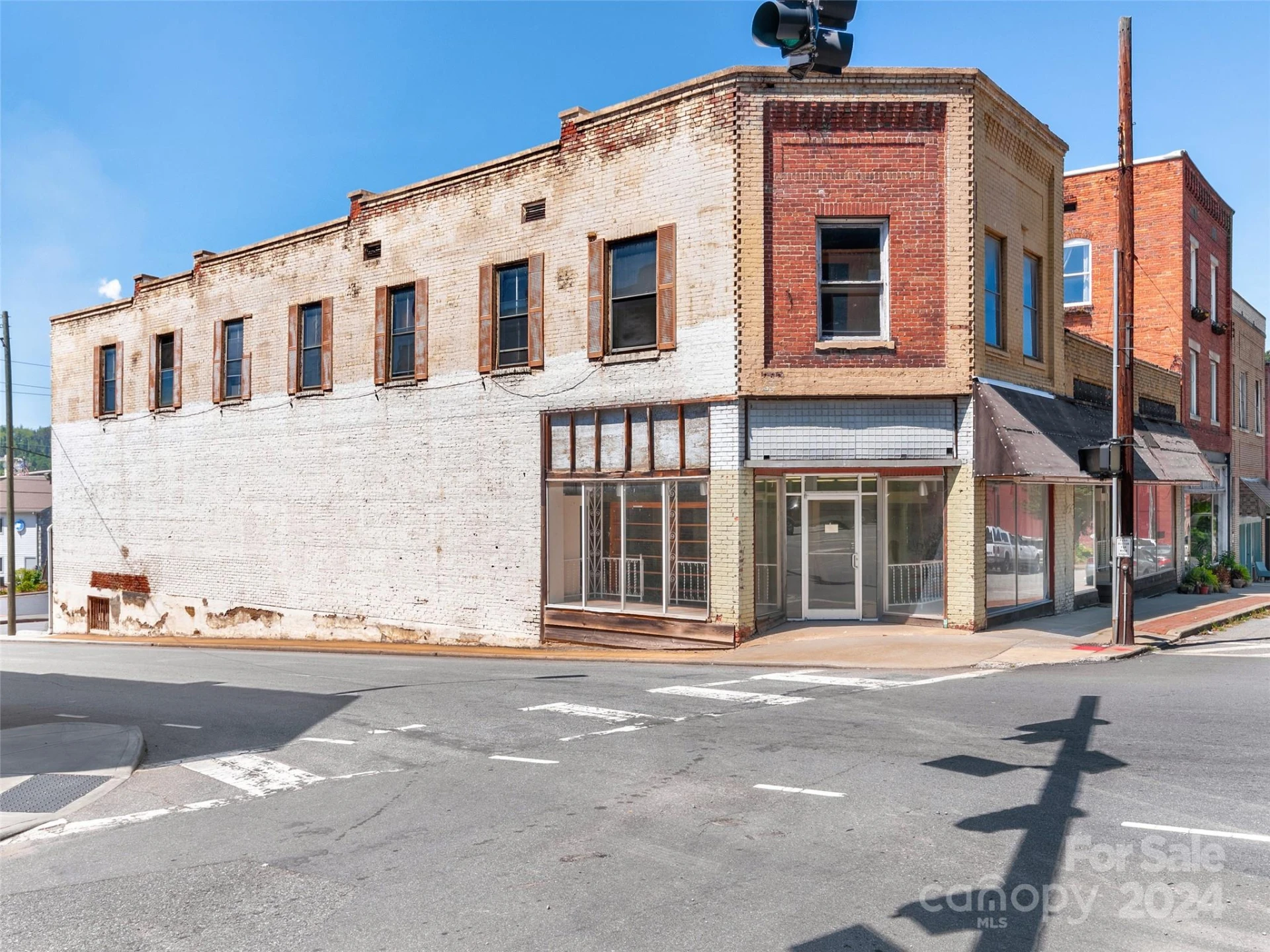 505 Main Street - Photo 3