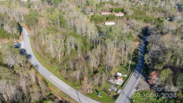 00 Canoe Lane
