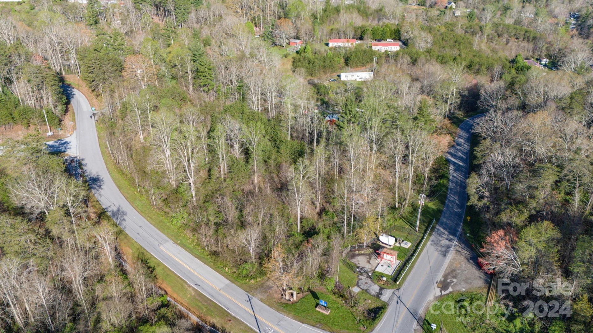 00 Canoe Lane