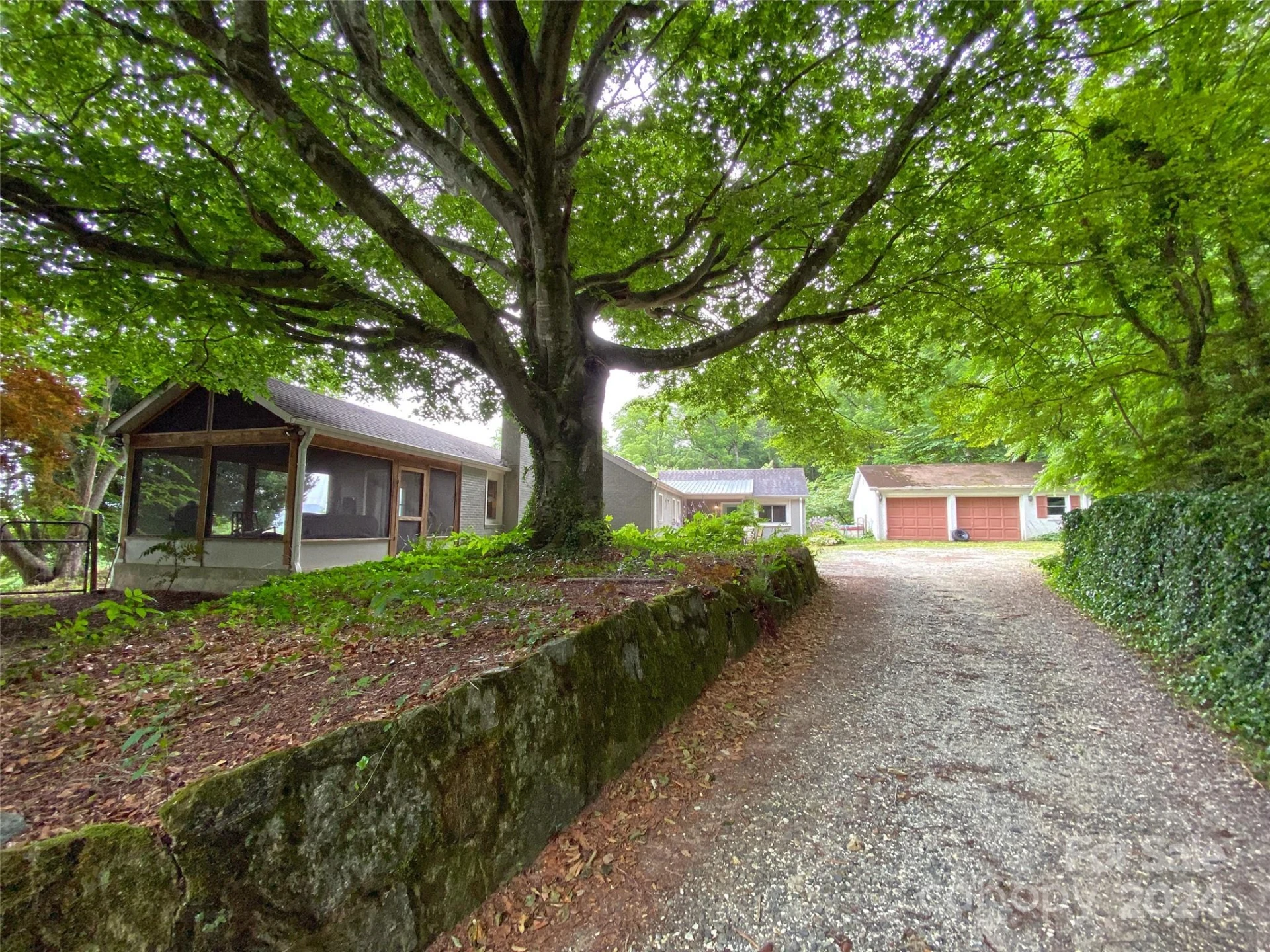 273 & 133 Nicholson Lane - Photo 10