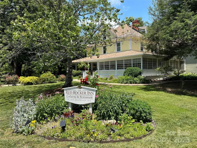 136 N Dougherty Street, Black Mountain, NC, 28711