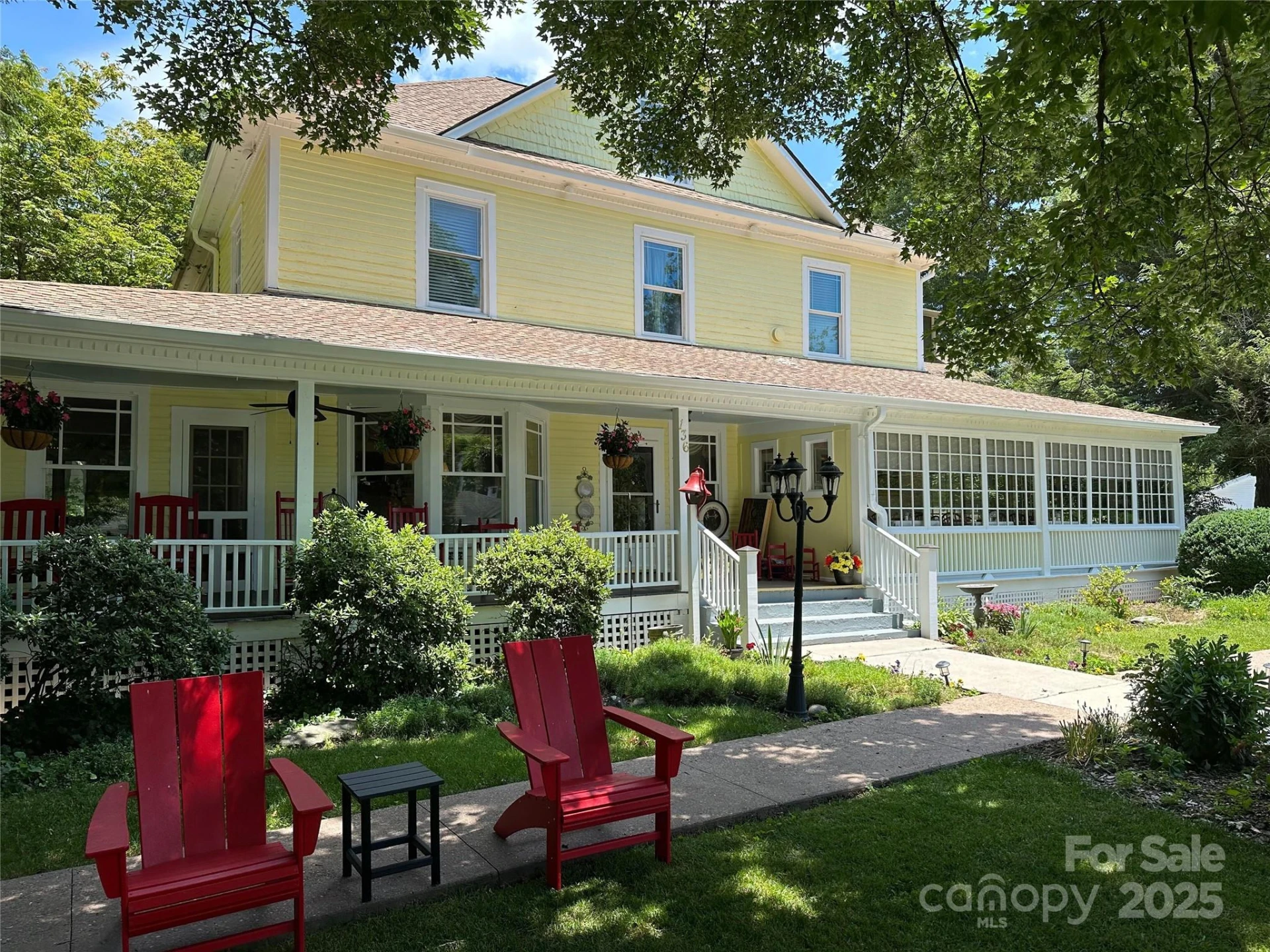 136 N Dougherty Street - Photo 3