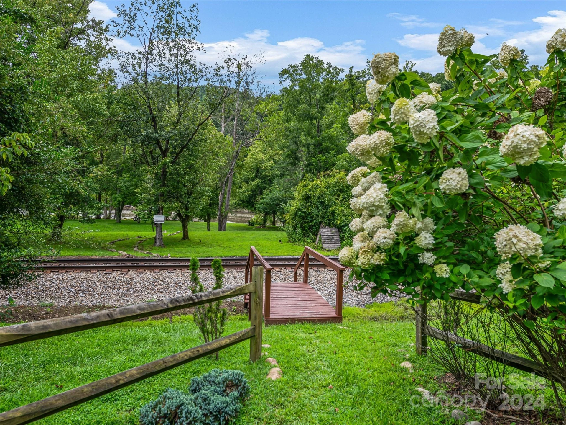 4155 French Broad Parkway - Photo 43