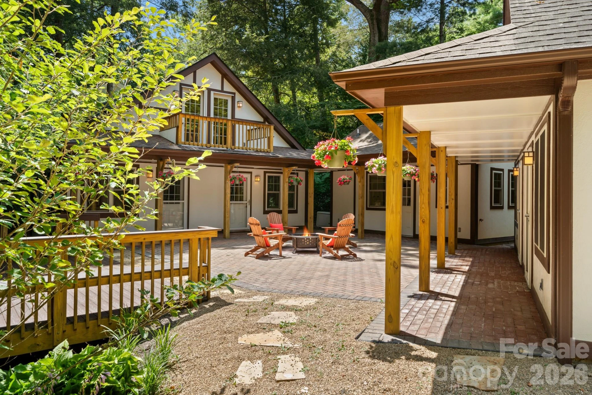 108 Lakewood Drive - Photo 3