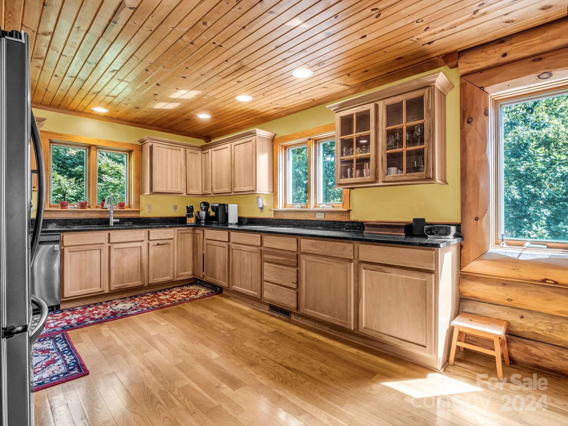 181 Highland Heights - Photo 6