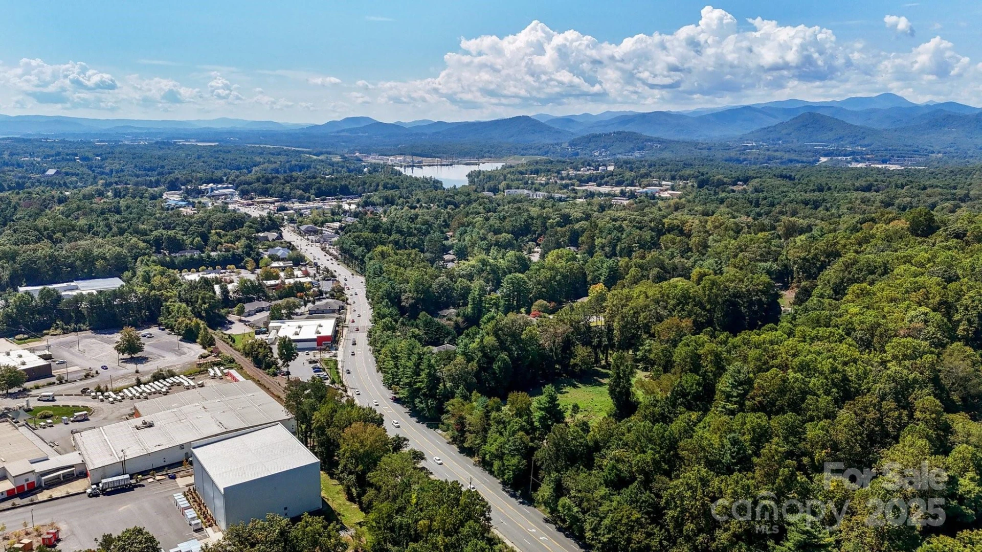1945 Hendersonville Road - Photo 3