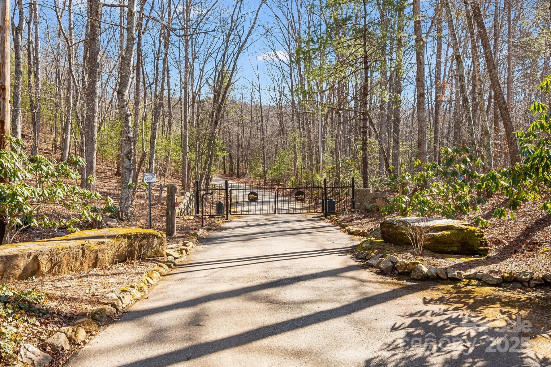 000 Fox Ridge Trail #15 & 18 - Photo 2