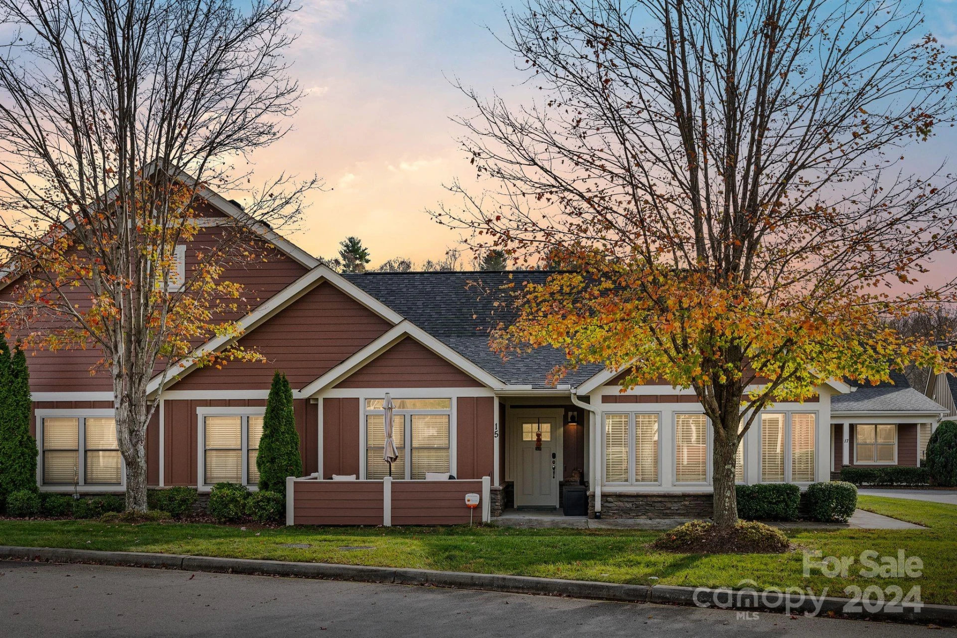 15 Westfield Way