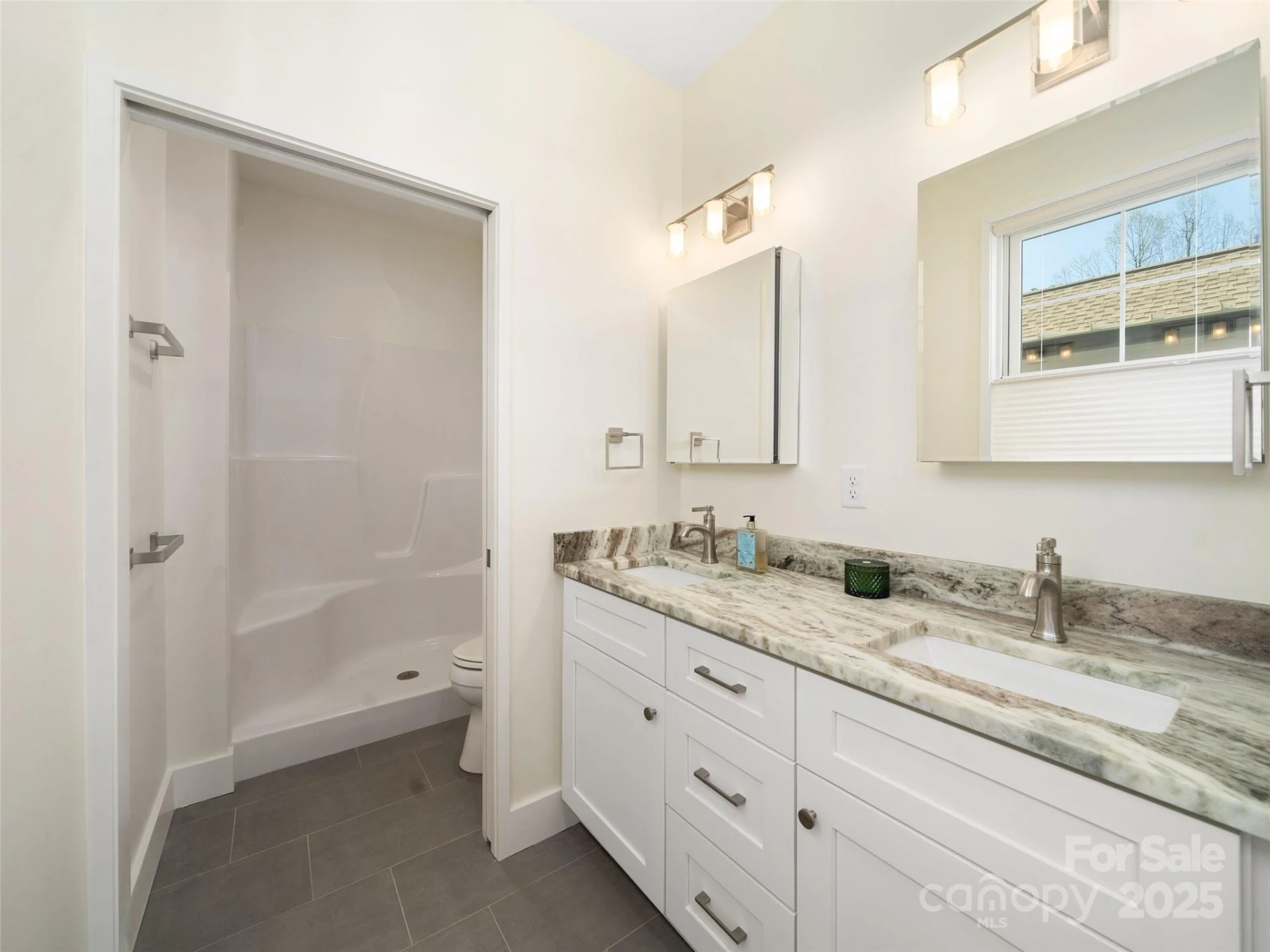 43 Skyvue Court #F - Photo 21