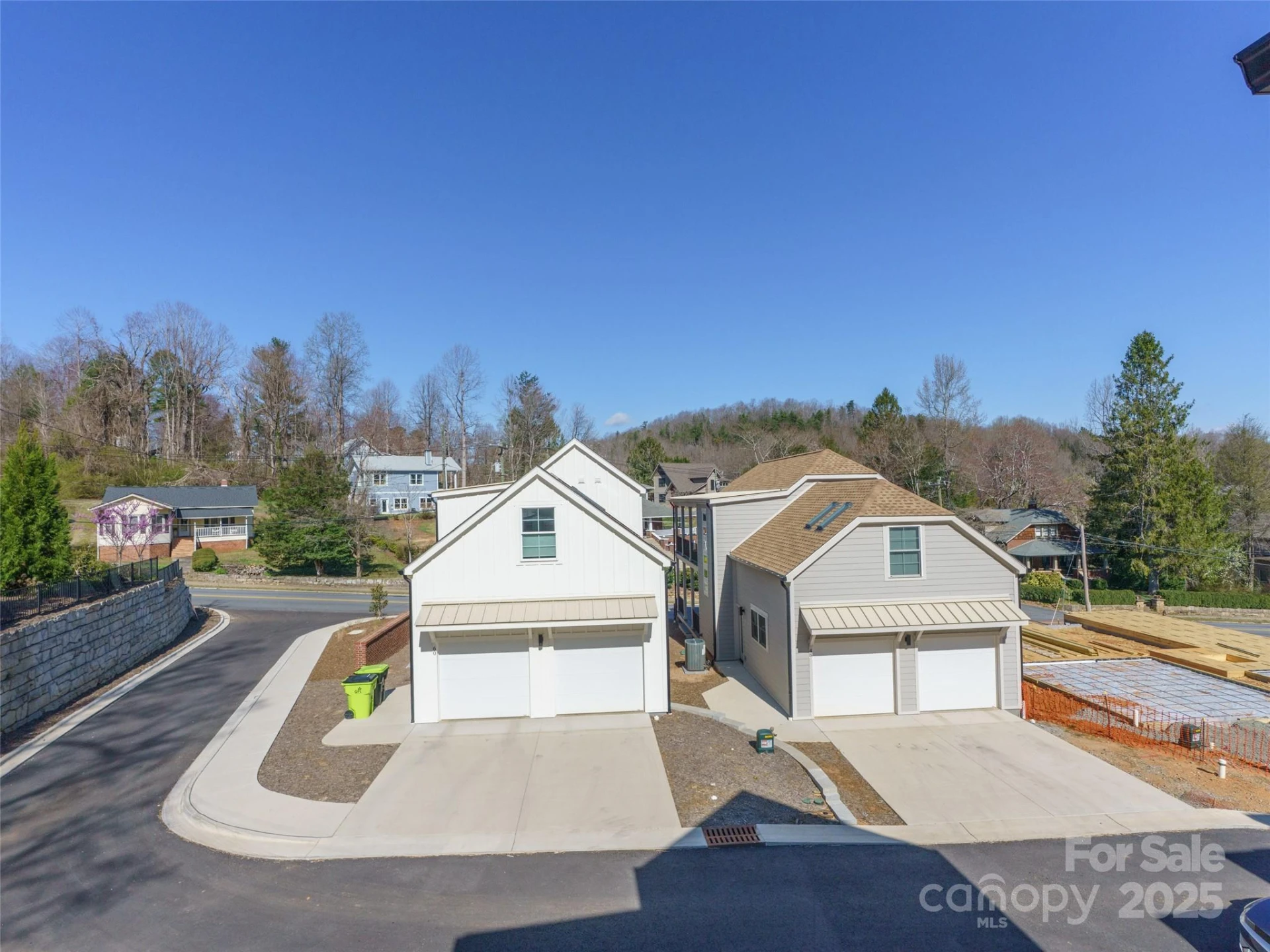 43 Skyvue Court #F - Photo 24