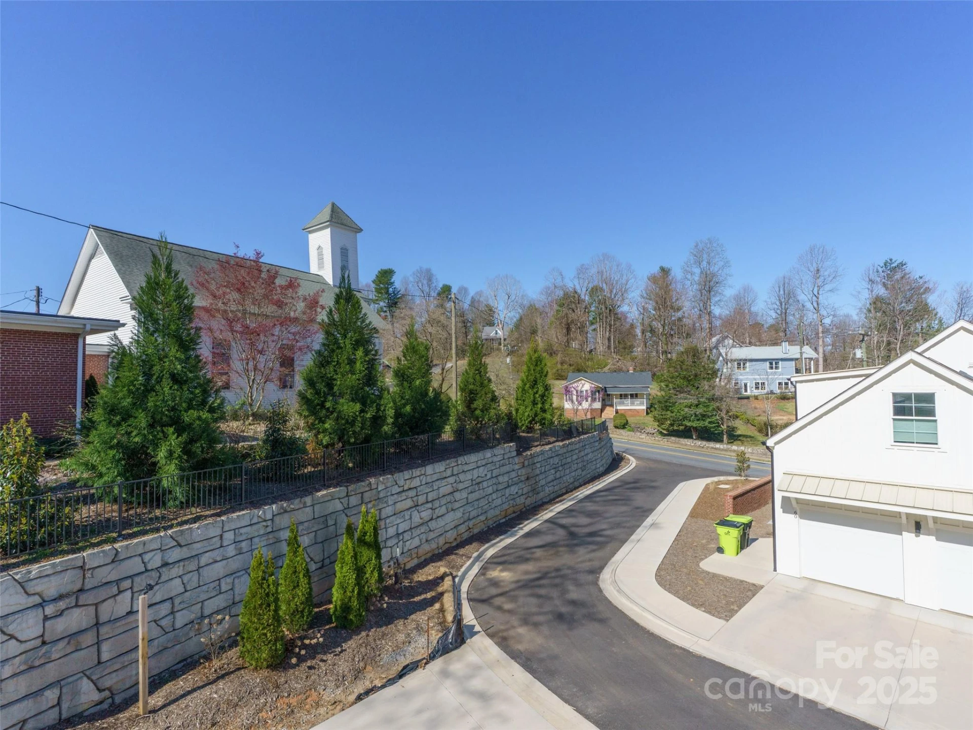 43 Skyvue Court #F - Photo 25