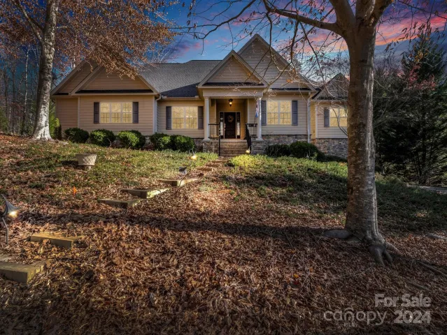 148 Courtland Court