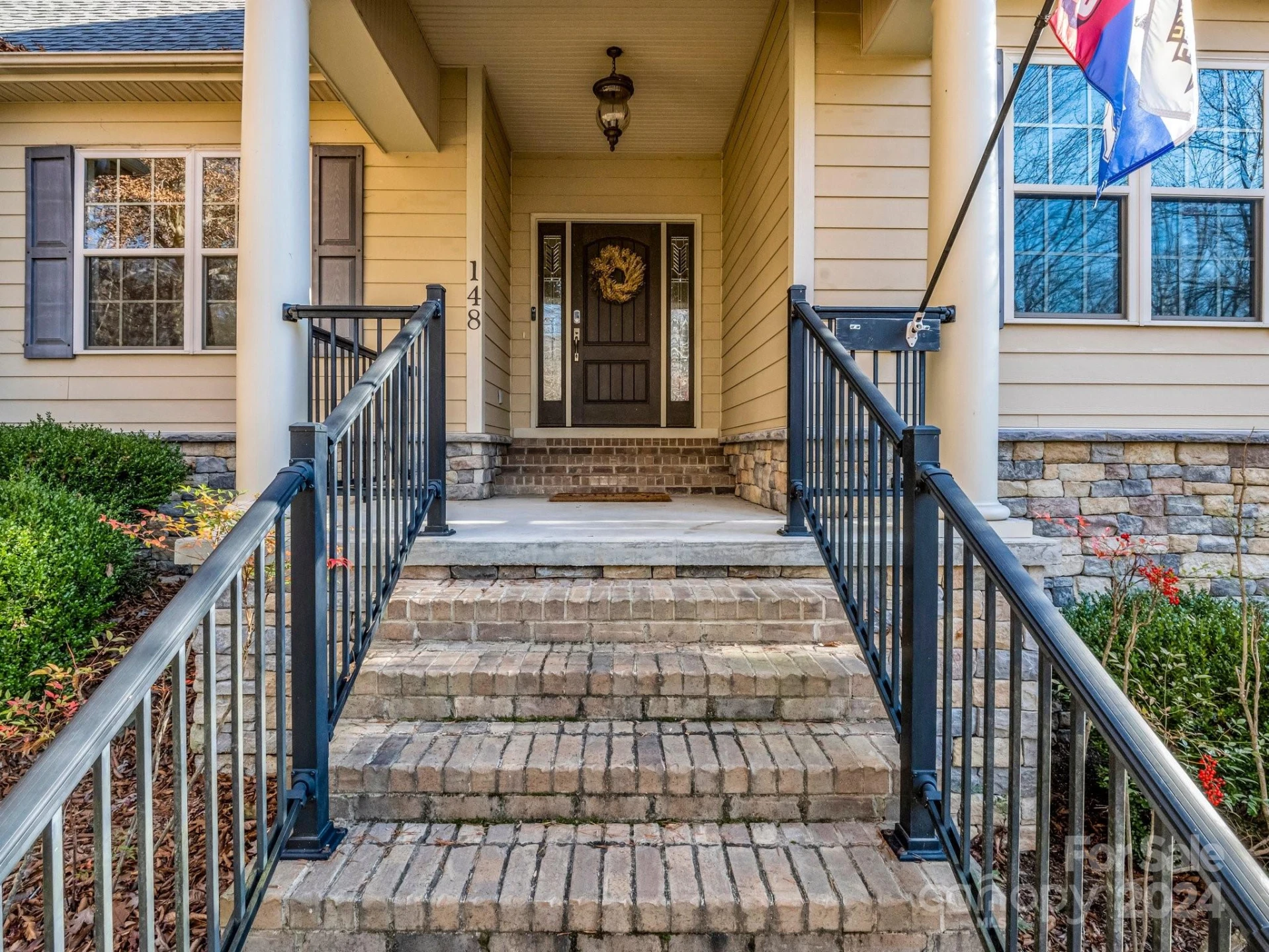 148 Courtland Court - Photo 3