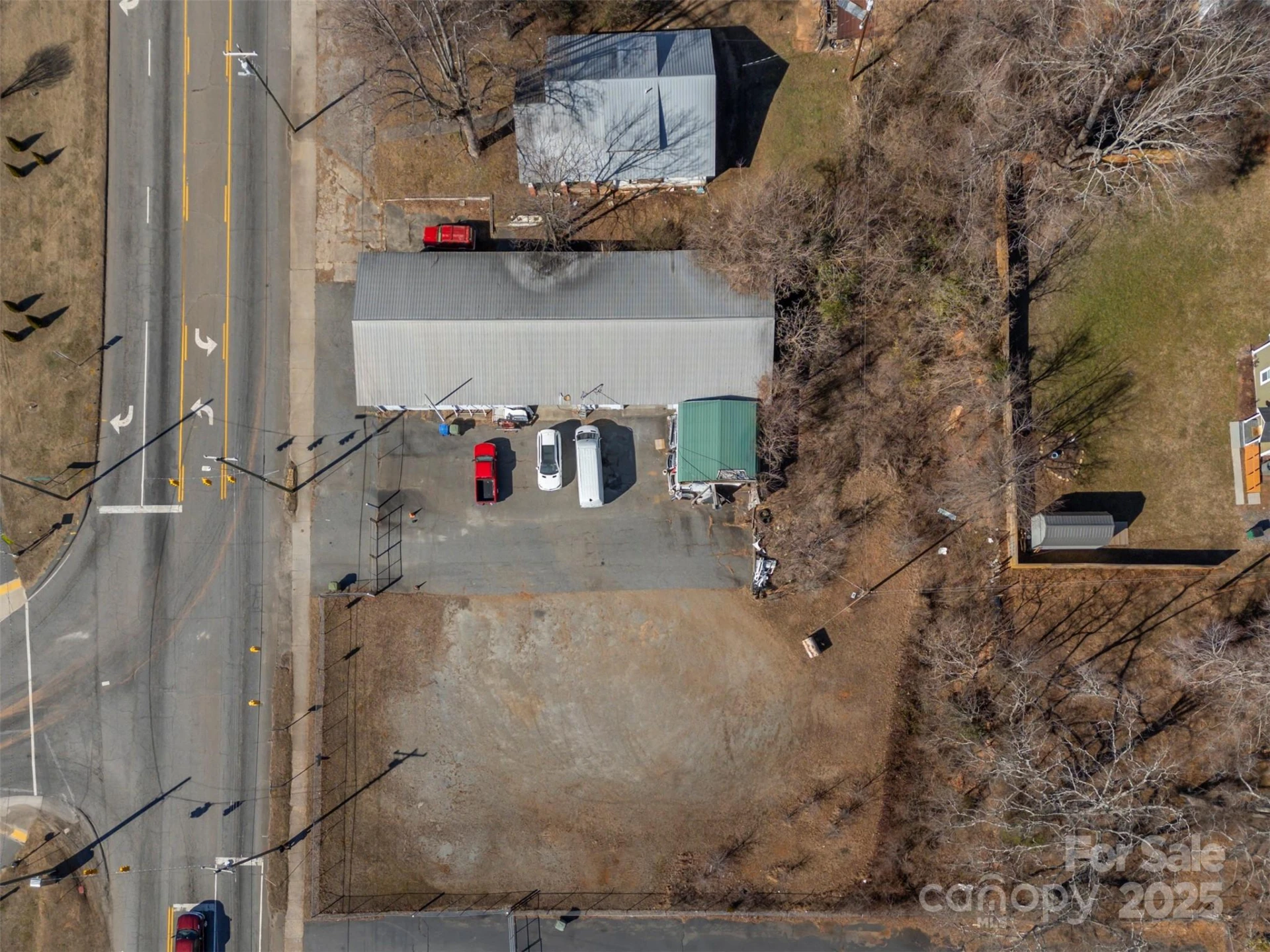429 E Main Street - Photo 4