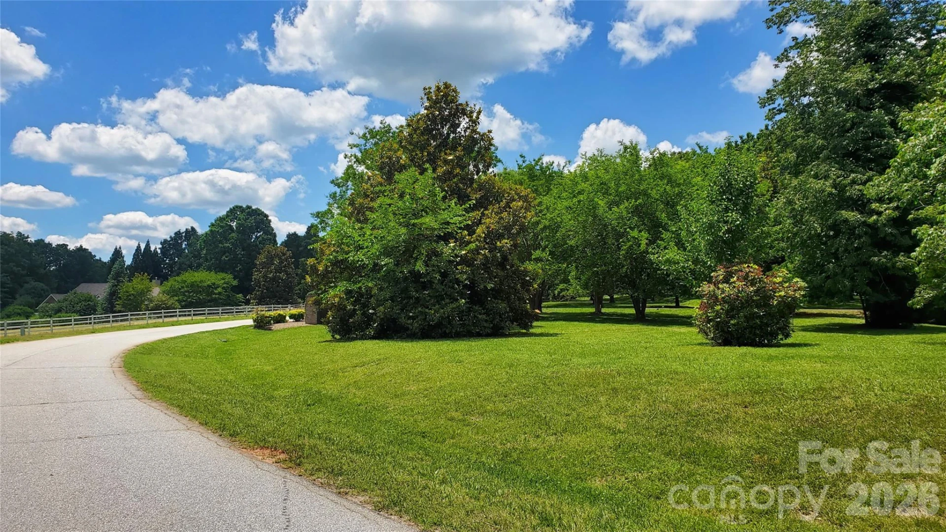 755 Hamilton Drive - Photo 5