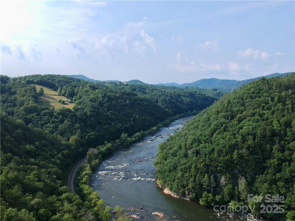 275 Raccoon Run #24 - Photo 6