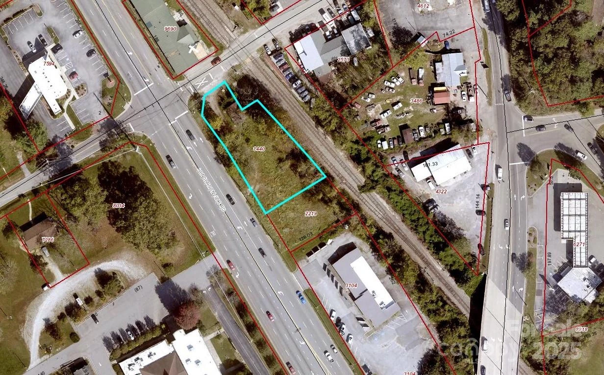 2412 Hendersonville Road