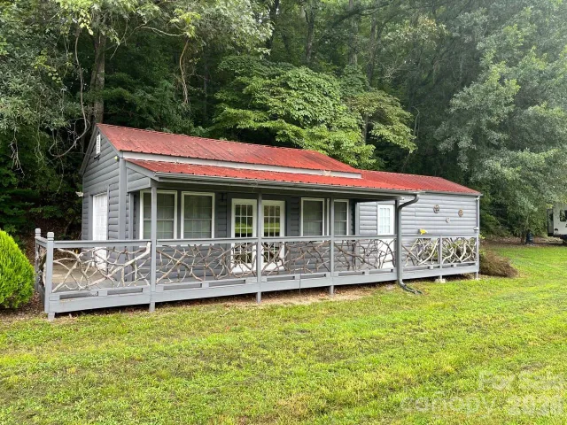 1961 Cane Creek Road