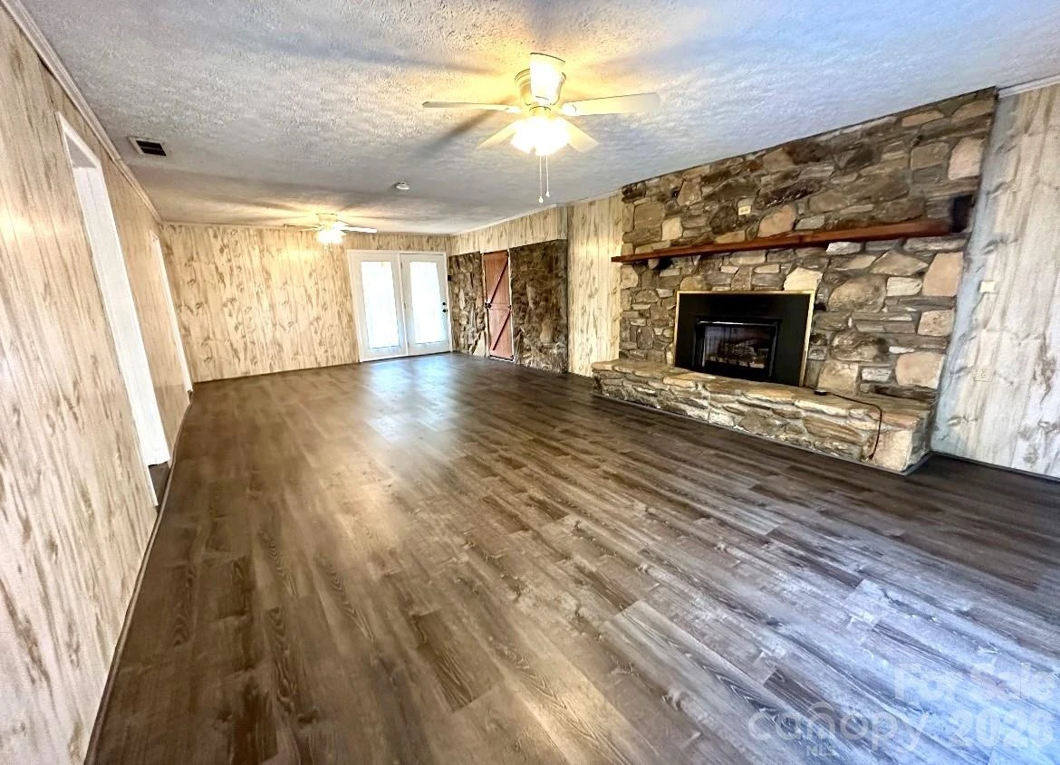 1567 Newfound Road - Photo 15