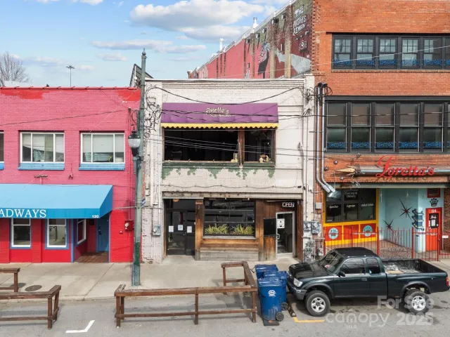 111 Broadway Street