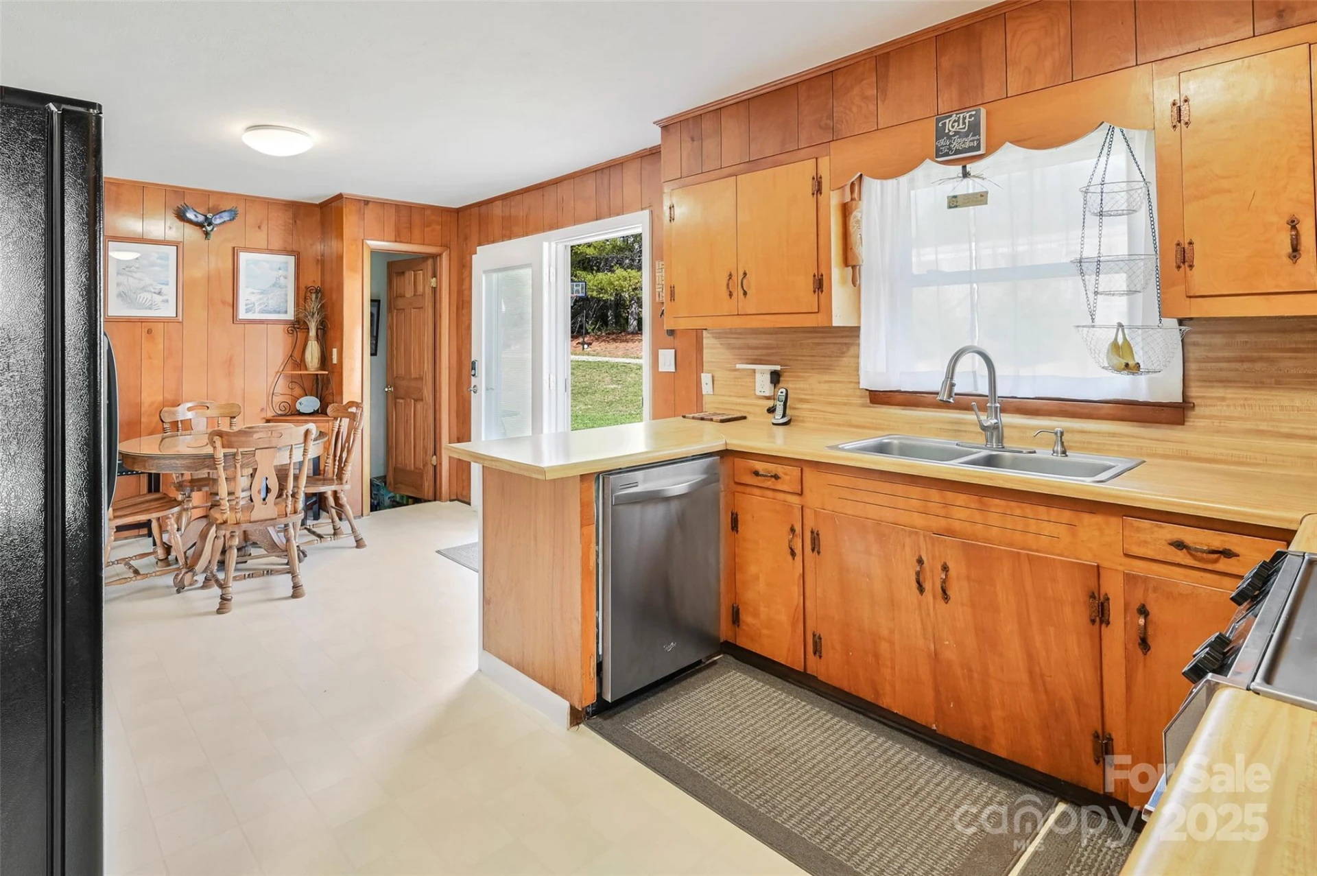 29 Delta Drive - Photo 4