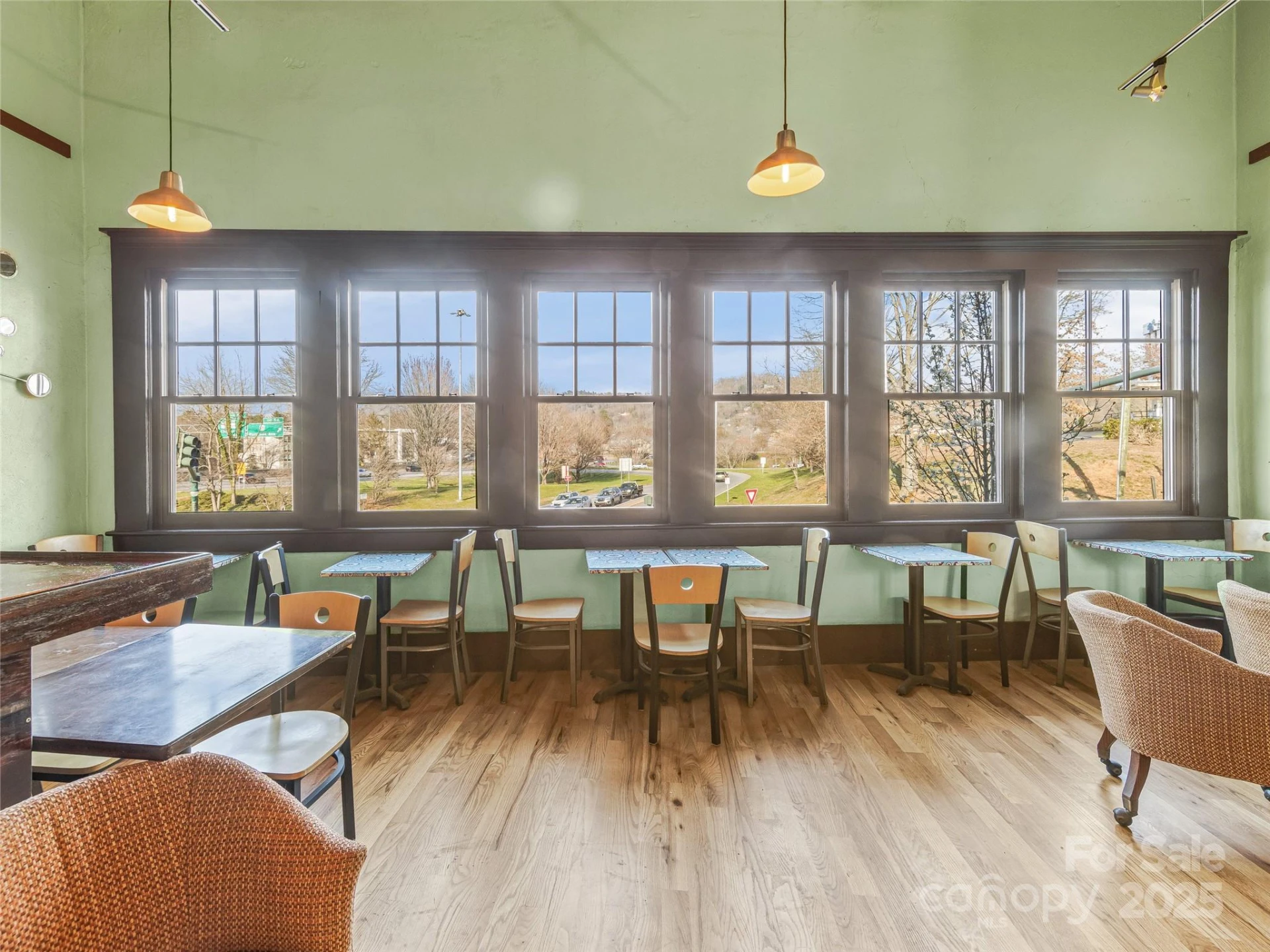 114 N Lexington Avenue - Photo 32