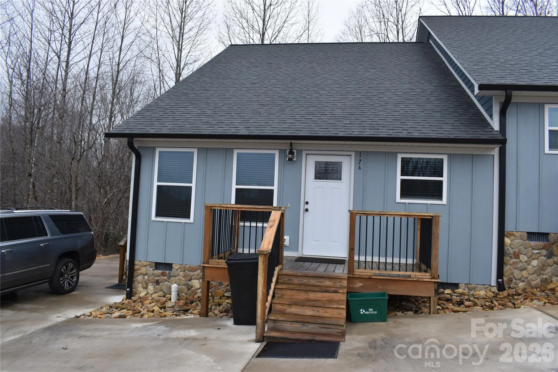 17 Meredith Lane - Photo 2
