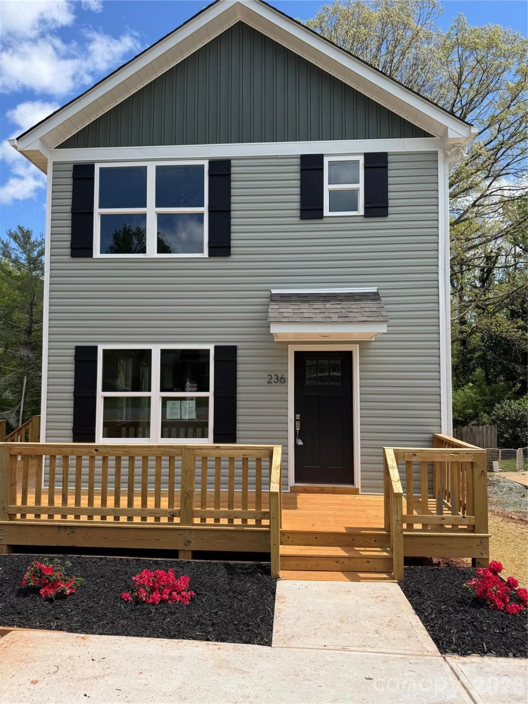 236 Elizabeth Avenue - Photo 2