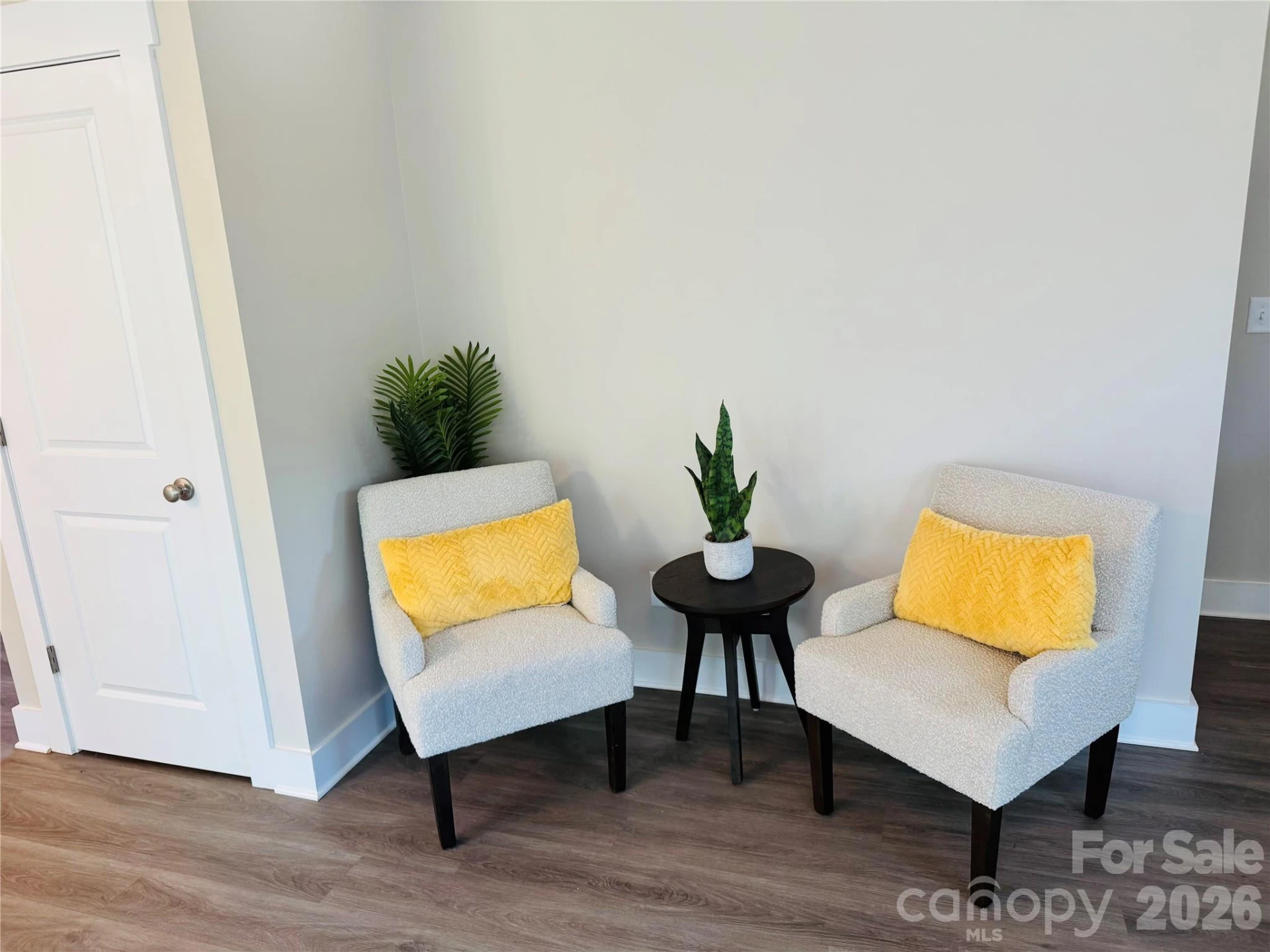 236 Elizabeth Avenue - Photo 4