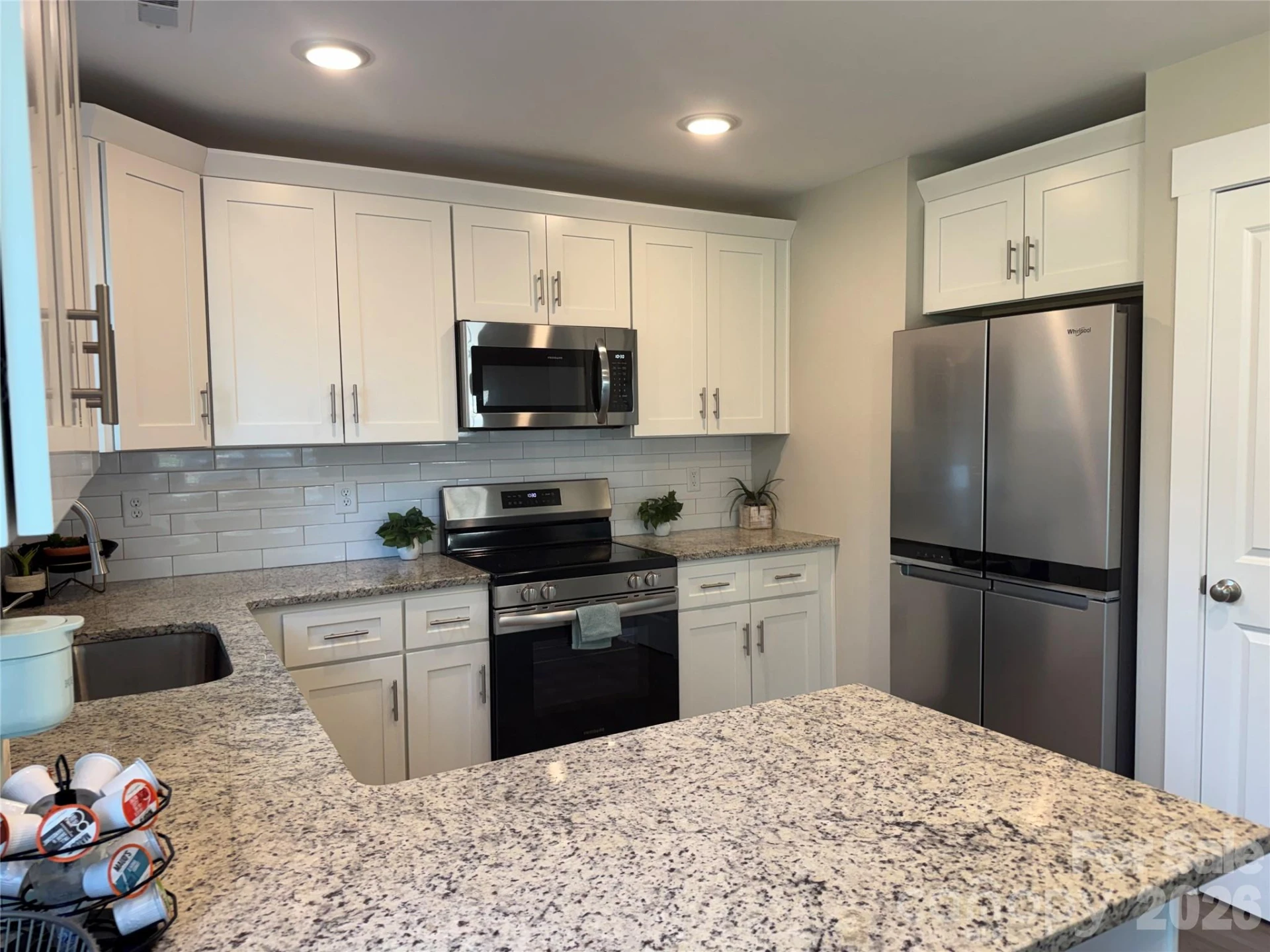 236 Elizabeth Avenue - Photo 6