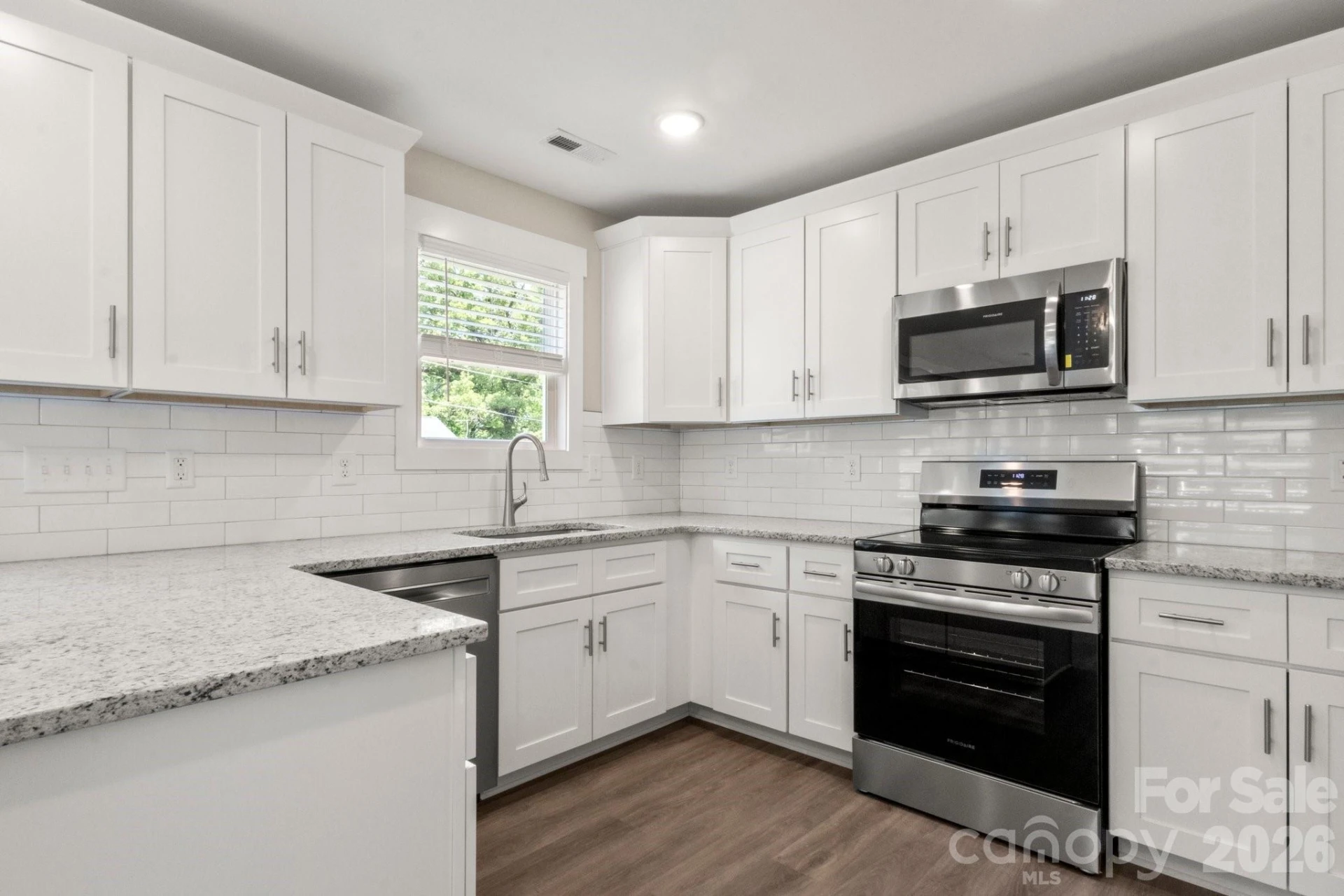 236 Elizabeth Avenue - Photo 11