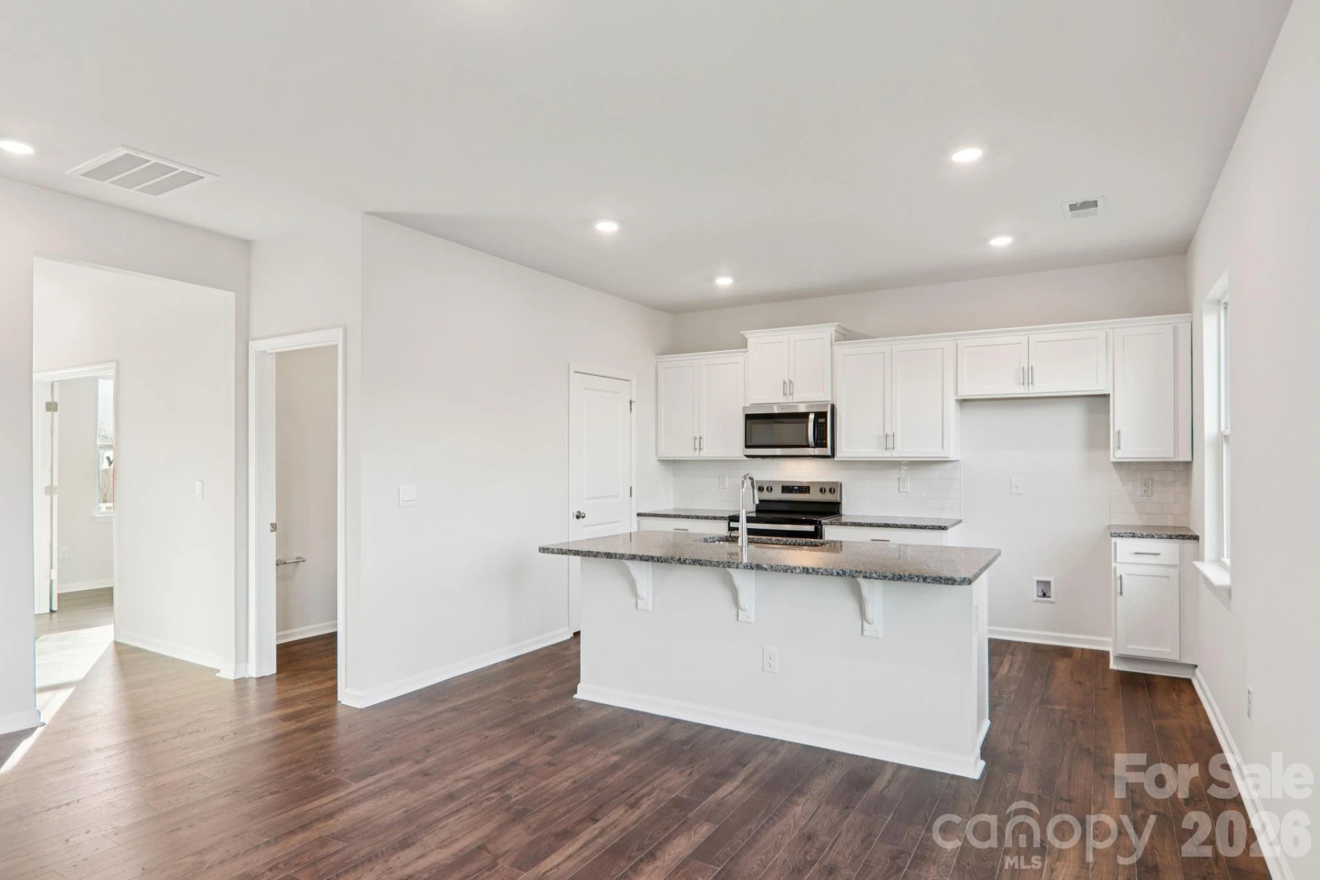823 Adelston Lane - Photo 8
