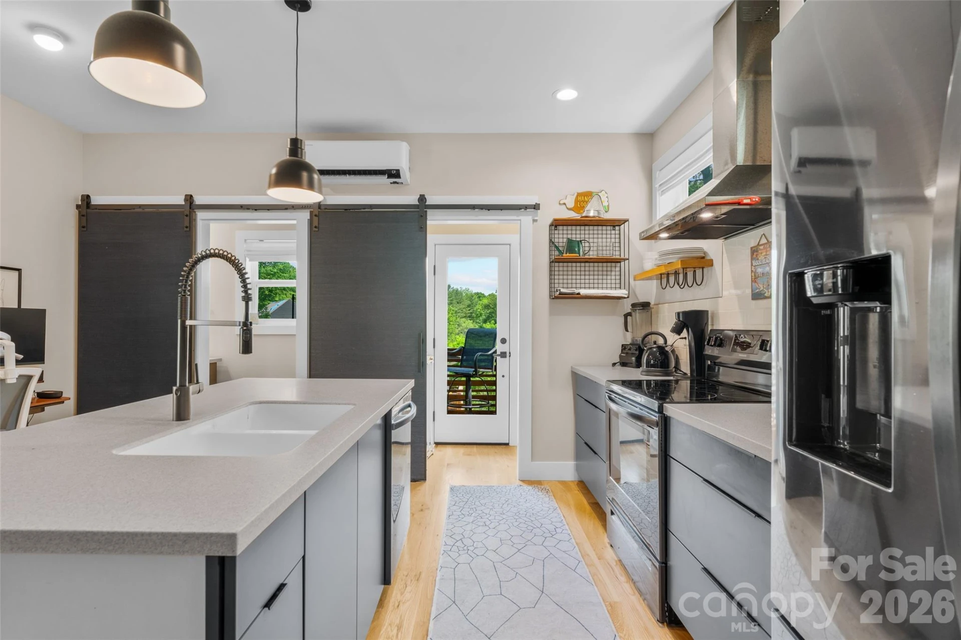109 Thurland Avenue - Photo 12
