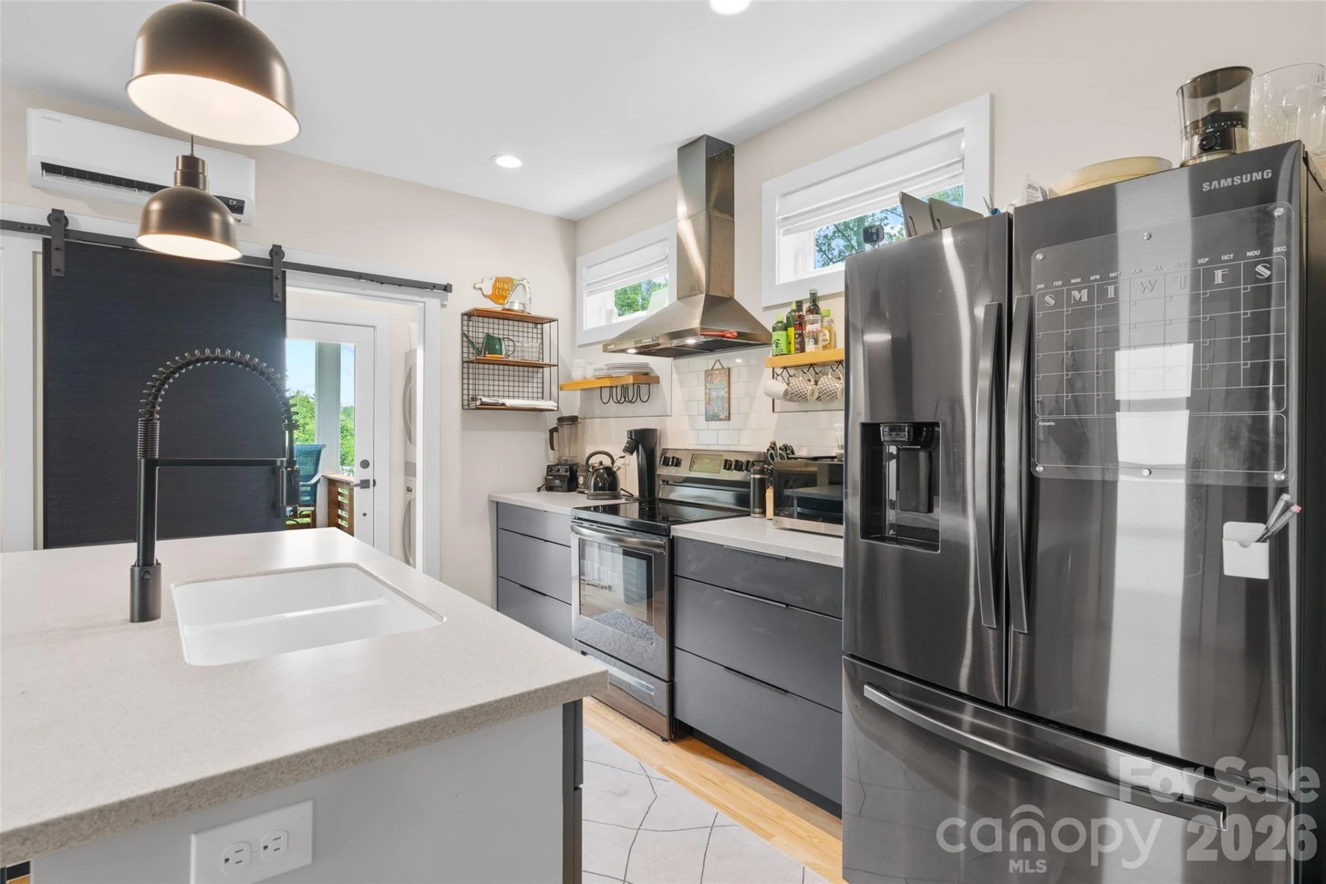109 Thurland Avenue - Photo 9