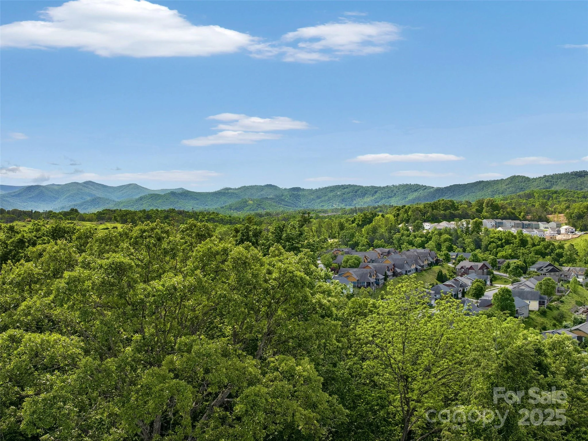 144 Pinebrook Road - Photo 3