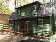 418 Bradley Street