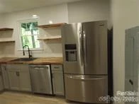 418 Bradley Street - Photo 5