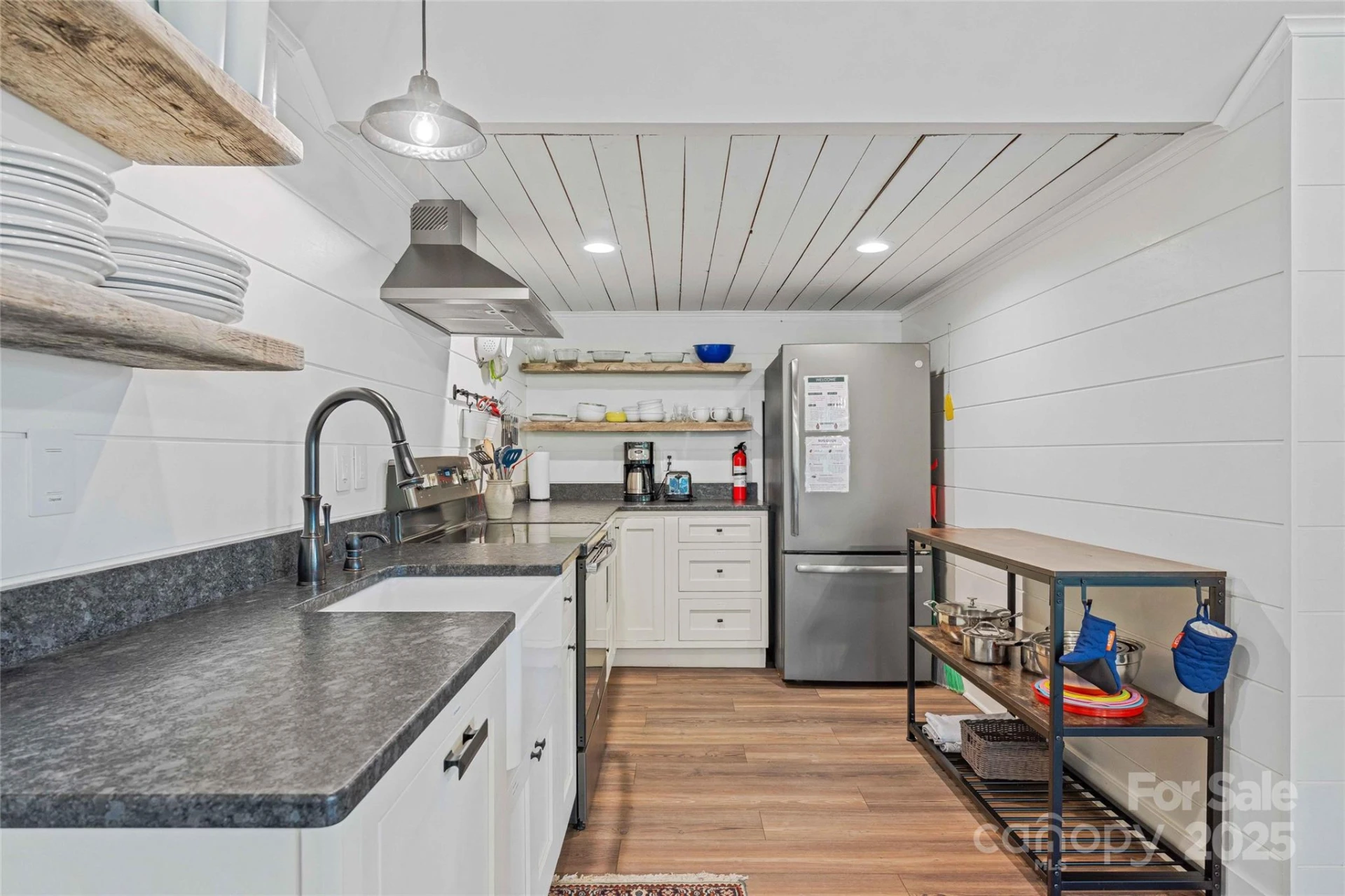 400 Kings Drive - Photo 26