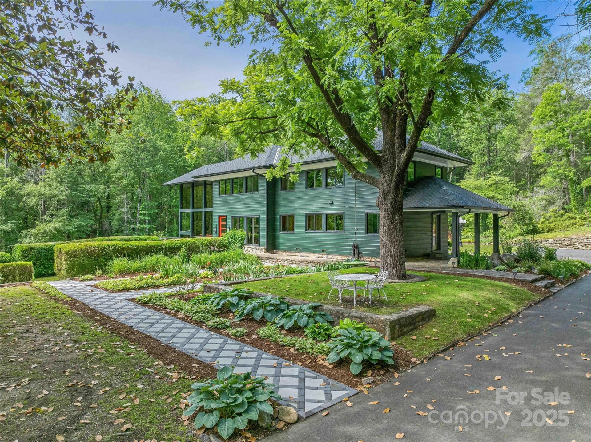 400 Kings Drive - Photo 4